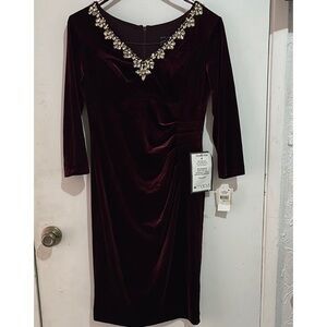 Alex Evenings Red Sheath Dress with V-Neck and 3/4 Sleeves